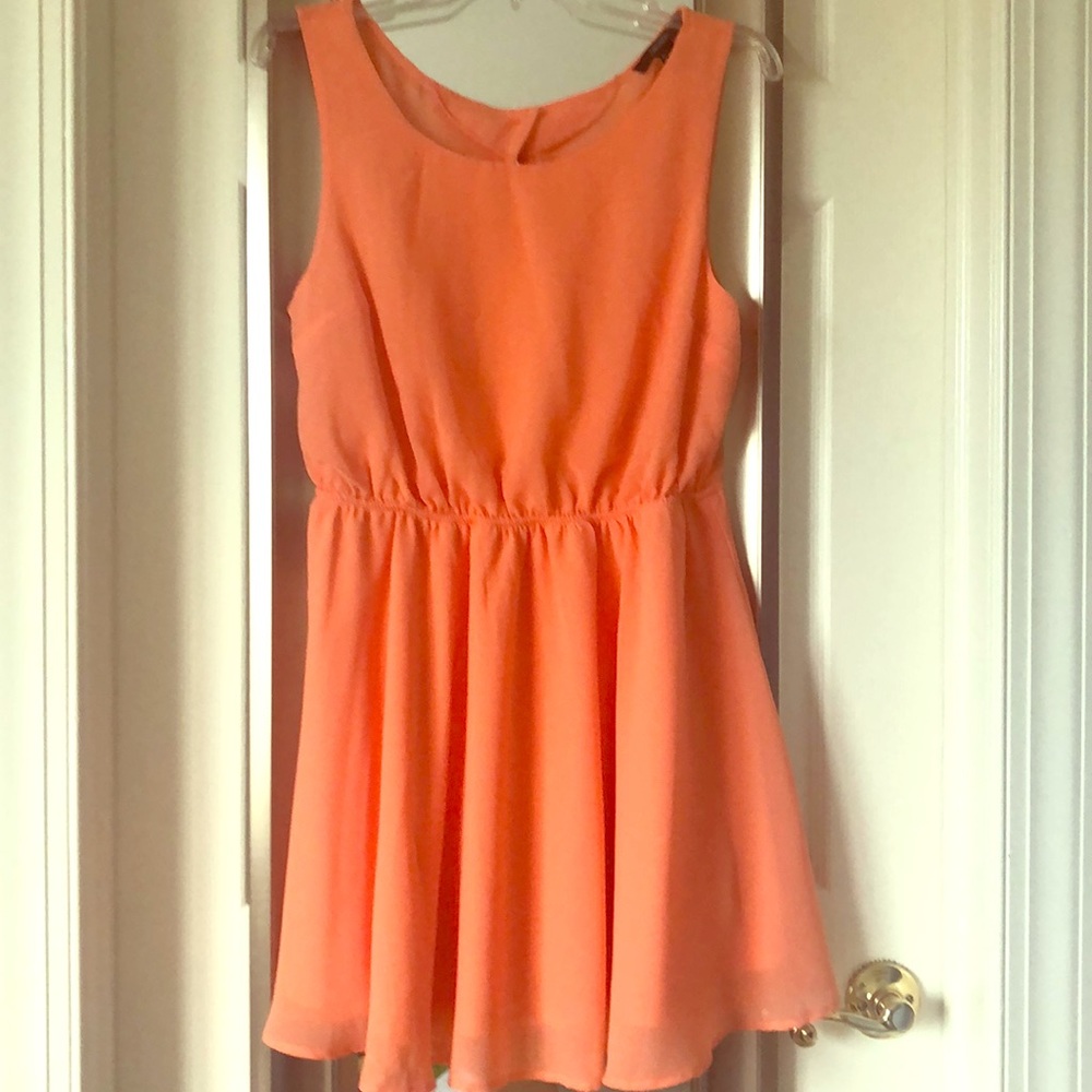 NWT Forever 21 Crisscross Back Sleeveless Dress